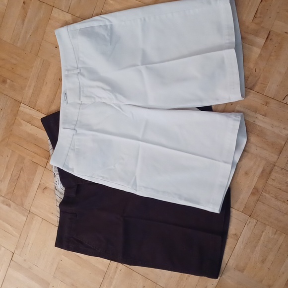 Dockers favorite fit shorts women's size 10 brown, white - Picture 1 of 5